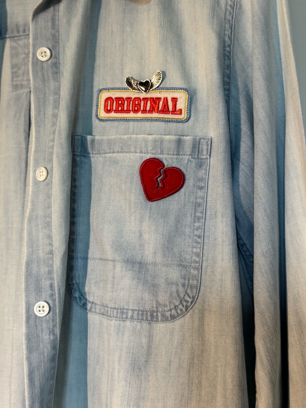 Rails Chambray Button Down Denim Shirt Heart Patch Distressed Small - Picture 12 of 12